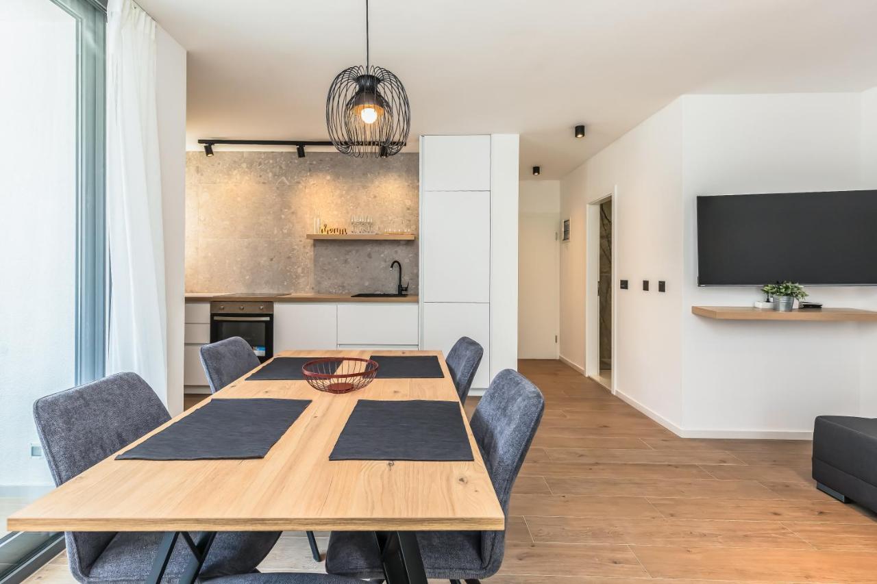 Vogue Apartments Omiš Extérieur photo